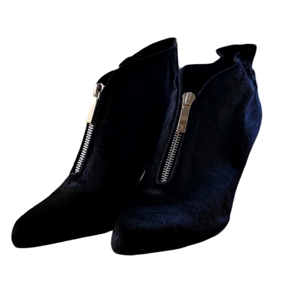 LOUIS VUITTON Hariko Black Front Zip Booties SZ 39.5 - US size 9.5 - Picture 2 of 9